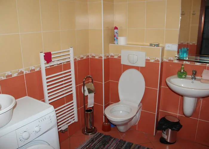 Lilianna Apartment *