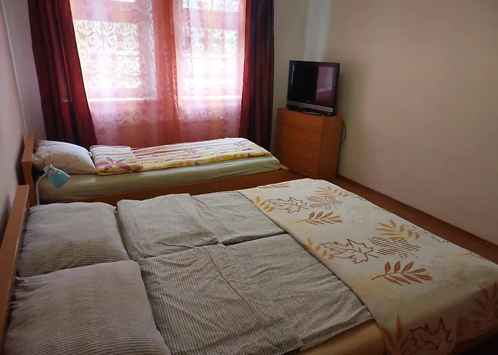 Lilianna Apartment *